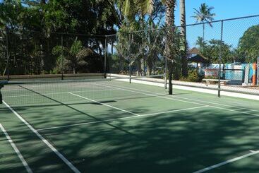 Royal Palm Resort On The Beach