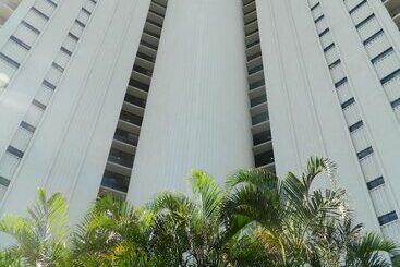 Royal Palm Resort On The Beach