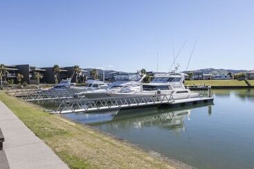 Sovereign Pier On The Waterways