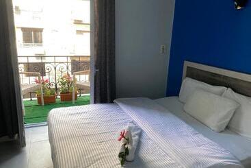 The Australian Hostel