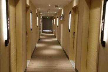 هتل City Comfort Inn Wuhan Hangkong Road Tongji Hospital