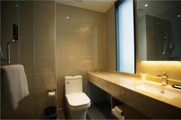 هتل City Comfort Inn Wuhu City Xingyue Square