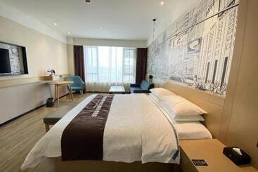 هتل City Comfort Inn Wuhu City Xingyue Square