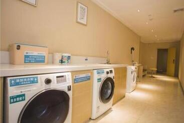 هتل City Comfort Inn Zhanjiang South Railway Station