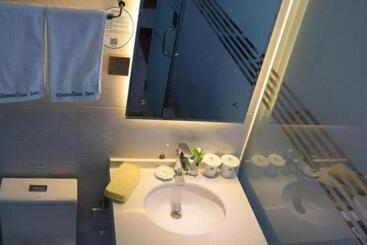 هتل Greentree Inn Zhengzhou Xinzheng City Longhu Town Xiangyun Road Express