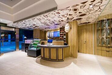هتل Hanting Premium  Shanghai Hongqiao Railway Station