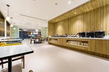 هتل Hanting Premium  Shanghai Hongqiao Railway Station