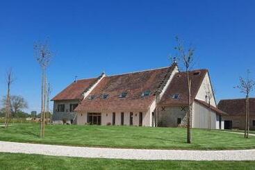 تختخواب و صبحانه Domaine Du Moulin De Jeanne
