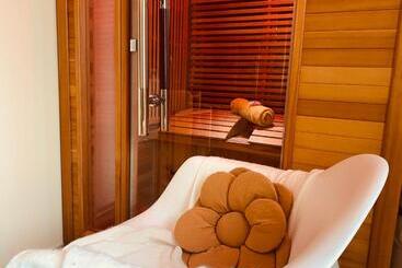 پانسیون La Villa Des Roses   Suite & Spa