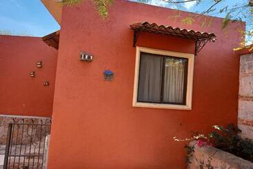تختخواب و صبحانه Casona Dos Vidas