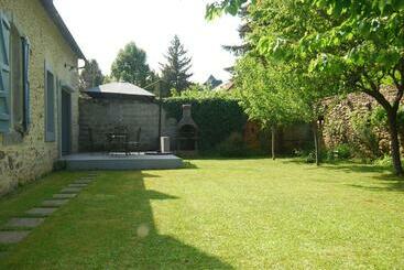 Bed and Breakfast La Ferme Aux Fleurs