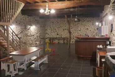 مبيت وإفطار La Ferme Aux Fleurs