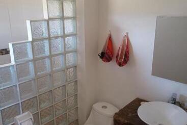 تختخواب و صبحانه Tiunur Lodge