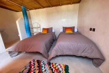 پانسیون La Chambre Tafokt