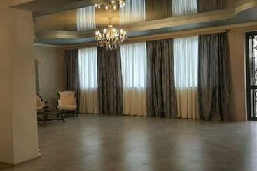 پانسیون Rubenyan Guest House
