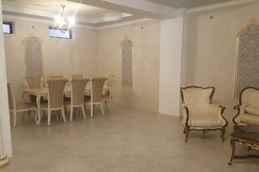 پانسیون Rubenyan Guest House