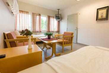 Stensby Hostel