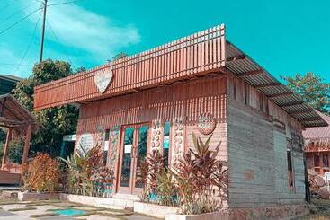 پانسیون Lontart Guesthouse