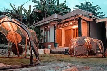 پانسیون Lontart Guesthouse