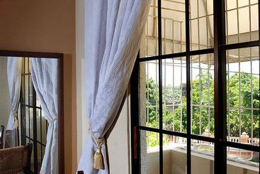 تختخواب و صبحانه Casa Del Sol