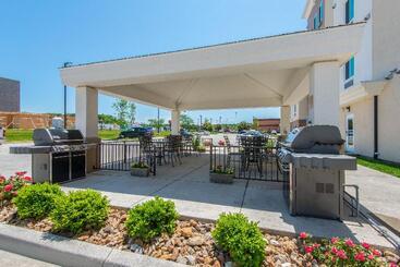 Candlewood Suites Columbia Hwy 63 & I 70, An Ihg