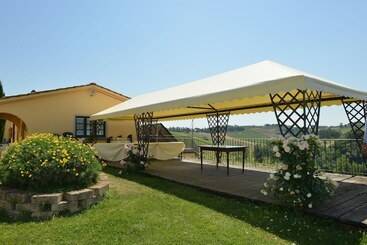 هتل Agriturismo Musignano