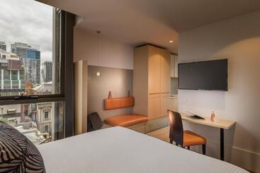 Brady Hotels Central Melbourne