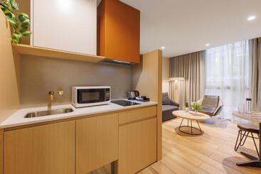 Brady Hotels Central Melbourne