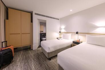 Brady Hotels Central Melbourne
