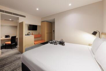 Brady Hotels Central Melbourne