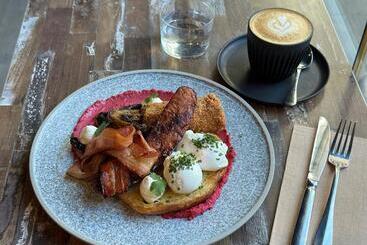 Brady Hotels Central Melbourne