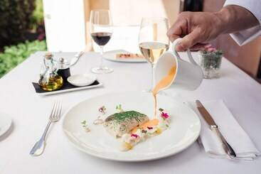 هتل Faustino Gran Relais & Chateaux