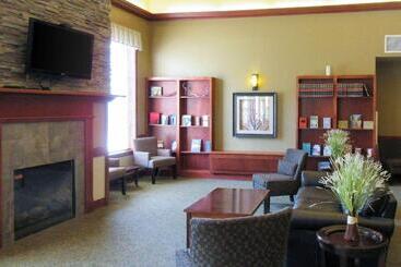 Clarion Hotel & Suites