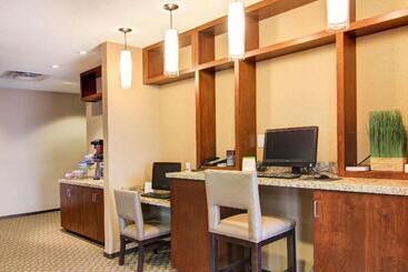 هتل Comfort Suites Carlsbad