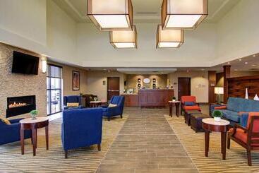 هتل Comfort Suites Carlsbad