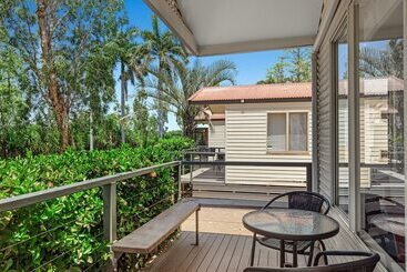 هتل Discovery Parks  Lake Kununurra