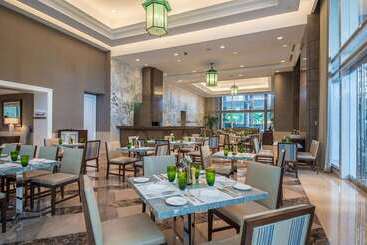 هتل Discovery Primea