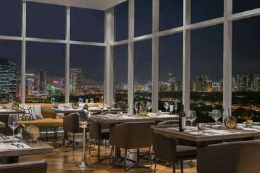 هتل Discovery Primea