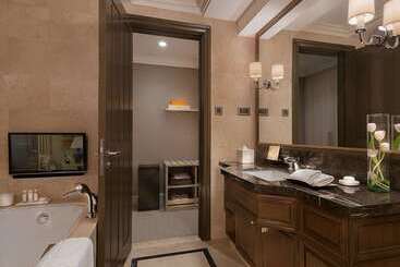 هتل Discovery Primea