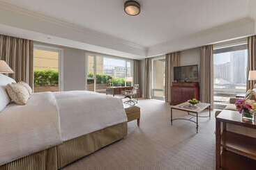 هتل Discovery Primea