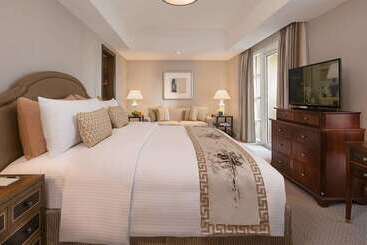 هتل Discovery Primea