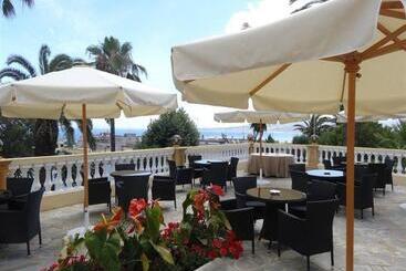 Grand Hotel Villa De France