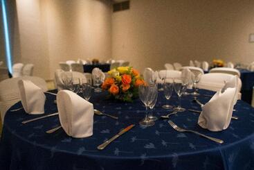 هتل Holiday Inn Cúcuta, An Ihg