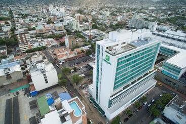 هتل Holiday Inn Cúcuta, An Ihg