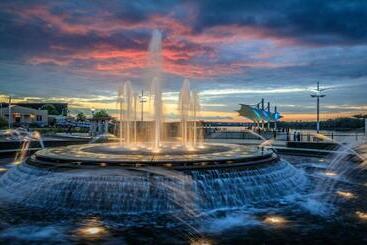 هتل Holiday Inn Owensboro Riverfront, An Ihg