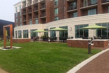 هتل Holiday Inn Owensboro Riverfront, An Ihg