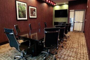 هتل Holiday Inn Owensboro Riverfront, An Ihg