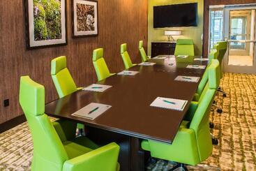 هتل Holiday Inn Owensboro Riverfront, An Ihg