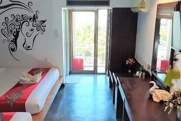 Lamoon Resotel