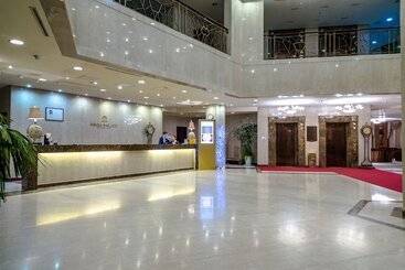 호텔 Mega Palace